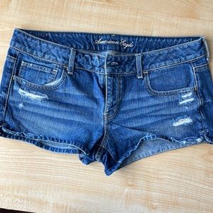 NWOT AE shortie shorts, distressed